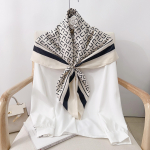 90CM Neli Aastaaega Ruudukujuline Suur Ruudukujuline Sall Luksuslik Dekoratiivne S&auml;rk Professionaalne Peapael Juuksepael P&auml;ikesekaitse Peapael 90*90cm