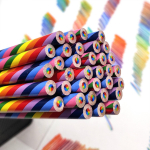 7-v&auml;rviline vikerkaarepliiats k&auml;sitsi maalitud gradientkunsti jaoks, mitmev&auml;rviline maalimine maagilise pintsliga 7-color core (Heat transfer)
