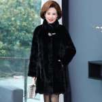 Suure suurusega naiste s&uuml;gis- ja talvine keskmise pikkusega paksendatud kunstkarusnahast mantel XXL must