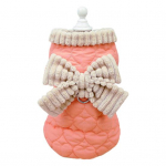 Armsad stiilsed koerariided koos kikilipsu t&otilde;mber&otilde;nga n&ouml;&ouml;biga, paksendatud kahe jalaga pilkup&uuml;&uuml;dvad lemmikloomade magusad puuvillased mantlid kollane