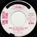 7-tolline plaat CARL & PEARL BUTLER - Kui uks sulgub (Vanal M 443102PROMO Columbia 1964 USA Folk Kasutatud