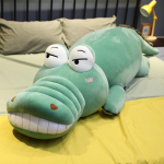 Super pehme alligaatori nukk pl&uuml;&uuml;sist m&auml;nguasi magamiseks &uuml;lipehme vooditekk padjap&uuml;&uuml;r pikk padjap&uuml;&uuml;r nukk t&uuml;druk s&uuml;nnip&auml;evakingitus 70cm（0.4kg） tumeroheline v&auml;rv