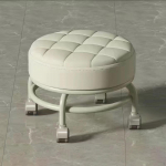 360&deg; p&ouml;&ouml;rlev rulltool Laisk majapidamist&ouml;&ouml; PU-nahast iste, polsterdatud pedik&uuml;&uuml;r, teisaldatav mini beež