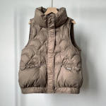 Naiste l&uuml;hike allaistutatud vest Uus kevad-s&uuml;gis kandmiseks P&uuml;stkrae vest Vest Vest V&auml;ike valge pardi allaistutatud vest Trend One Size pruun