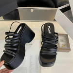 H&otilde;bedased kiilud Naiste platvormkingad Must rihm K&otilde;rged kontsad Gladiaatorid Paksude kontsadega Suvised kiilud 35 must