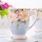 P&otilde;hjamaade Pastoral Bone China Suure mahutavusega kohvipiimakruus Cafe Creative Keraamiline k&auml;sitsi maalitud lilleline teetass Vintage teetseremoonia