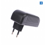 Privaatne rahakast v&otilde;ltslaadija pistikupesa salajane kodu varjatud hoiukamber