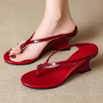 Moodsad Retro Kuldse Kiiluga Sandaalid Naistele Suvised Seksikad Varvaste Vahel pandlaga Klapid Mugavad Hingavad Puhkuse Rannasandaalid Zapatos De Mujer 35 punane
