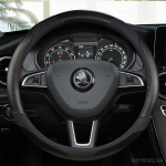 S&uuml;sinikkiust nahast 38cm auto roolikate Skoda fabia 1 2 octavia 1 2 3 A3 A5 yeti roomster suurep&auml;rased autotarvikud RED O SHAPE