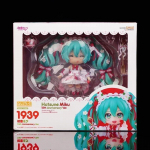 Uus laos #1939 Hatsune Miku Anime Kuju 15. aastap&auml;ev Maasika Miku Tegevuskuju Kogutav Mudel Nukud M&auml;nguasjad Kingitus