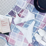 Seksikas soonikuga polsterdatud bikiinid naiste ujumistrikoo, naiste ujumisriided, kaheosaline bikiinikomplekt keskmise v&ouml;&ouml;kohaga ujumiskost&uuml;&uuml;m, ujumine S must