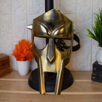 Parim Halloweeni kost&uuml;&uuml;m, SCA, rollim&auml;ng, renessansi kost&uuml;&uuml;m, gladiaatori n&auml;omask, keskaegne soomuskiiver