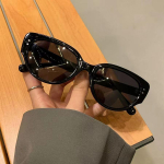 Euramerican Ins Spicy Cat Eye p&auml;ikeseprillid naistele Tiktok Net Red p&auml;ikeseprillid p&auml;ikesevarjutamiseks ja p&auml;ikesekaitsega p&auml;ikeseprillid Beige white frame with gray patches