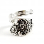 BELLA BOX uus musta v&auml;rvi k&auml;tekaunistus, tume lips, lehed, &otilde;itsev lill, reguleeritav s&otilde;rmus, naiste peo ornament Resizable（17.3mm） h&otilde;be