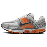 Nike Air Zoom Vomero 5 Platinum Tint Safety Orange Meeste Tennised Hall Cool-Grey Valge FJ4151-002 41