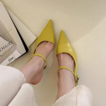 Disainer Naiste Sussid Seksikad Kingad Br&auml;nd Stilettod Terava Ninaga Kingad Suvi Uus Kleit Peo K&otilde;rge Kontsaga Sandaalid Naiste Slaidid 36 kollane