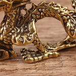 1 tk massiiv messingist Zodiac Dragon v&auml;ike kuju lauaarvuti Feng Shui kaunistus