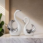 Moodne Kodu Keraamiline Luik Kristallkuuliga Figuur Elutuppa v&otilde;i Veinikapi Kaunistuseks