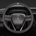 2026 Uus Toyota 38cm Suede Autojuhtimiskangi Kate Toyota Hilux Aygo Corolla Yaris Rav4 Camry CHR jaoks 15 tolline libisemisvastaneKate