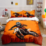 Mootorrattur s&otilde;idab krossimootorrattaga. Voodipesukomplektid Tekikotikomplektid Tekikotid Padjap&uuml;&uuml;rid(1 * Tekikott 2 * Padjap&uuml;&uuml;ri (tekk ei kuulu komplekti)) 140x200cm orange