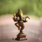 Ganesha kujuke, Ganesha kuju, k&auml;sitsi valmistatud