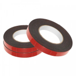 Kahepoolne vahtk&auml;snlint Kahepoolne kleepuv vahtteip paigaldamiseks 15mm&10m&1mm must