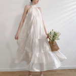 Prantsuse temperament pitstikandid mere&auml;&auml;rne kuurordi stiil Seksikas avar rippuv kaelus, tegelane, varrukateta midikleit naiste suvi 2024 uus S beež