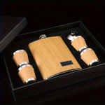 6 tk/komplekt Luksuslik taskukolb, kaasaskantav roostevabast terasest pudel alkoholiviski pudelite jaoks, kingitus, mis sobib suurep&auml;raselt v&auml;ljas seiklusteks ja seltskondlikeks kogunemisteks 6pcs/set