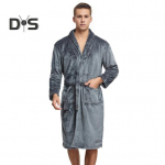 Taskutega flanellist &ouml;&ouml;s&auml;rk pikkade varrukatega, ees lahtine p&otilde;lvedeni hommikumantel Meeste puhkeriided tumehall v&auml;rv