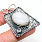 Natural Rainbow Moonstone, Topaz Gemstone 925 Sterling Silver Pendant 2.05 c9r60