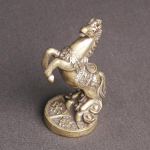Messingist hobuste kujukesed Kodu Elutoa T&ouml;&ouml;lauakaunistus Fortune Zodiac Horse Kontori sisustus Miniatuurid Pronks Kollektsioneeritavad K&auml;sit&ouml;&ouml;