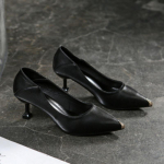 Terava varbaga tikk-k&otilde;rged kontsad Shallow Mouth reisijalatsid Moodsad mitmek&uuml;lgsed naistejalatsid 34 must