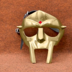 MF Doom Mad Villain Gladiator terasest messingviimistlusega n&auml;omask Cosplay jaoks, kost&uuml;&uuml;mid unikaalsed j&otilde;ulukingid brown