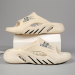 Suvine trend v&auml;ljaheitele astumiseks &otilde;ues kandmiseks, paksu tallaga libisemisvastased sandaalid, &otilde;ues kasutatavad rannasandaalid 44/45