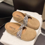 Birkenstock Naiste Mitmek&uuml;lgsed 2025 S&uuml;gis Retro Paksude Taldadega Kinnised Pool-Sandaalid 38
