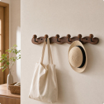 Seinale paigaldatav riide- ja tarvikuteriiik Mitmek&uuml;lgne kummipuidust sein 6 konksuga Lihtne paigaldada Walnut_Retro Planet 6 Hook beige