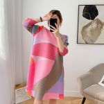 Naiste suur roosa, roosa plisseeritud kleit, &uuml;mmargune kaelus, kolm neljandikku varrukatega, avara sobivusega moodne suvekleit One size roosa