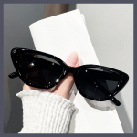 Moodsad kassisilmade p&auml;ikeseprillid naistele Vintage Shades UV400 br&auml;ndi disaineriga trendikad prillid naistele must