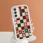 Pehme silikoonist ruudukujulise redeliga printimismustriga telefoni korpus T&auml;iskaanega kaamera p&otilde;rutuskindel kaitse kummist &uuml;mbris Samsungile Samsung A13 valge