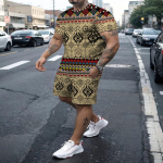 Trendikas meeste suve&uuml;likond vabaaja etnilise stiiliga 3D-prindiga spordir&otilde;ivad L&uuml;hikeste varrukatega &uuml;likond Suure kaelusega T-s&auml;rk 2-osaline S