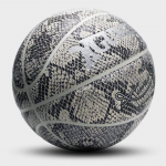 Ametlik suurus 7 PU korvpall Kobe Bryanti allkirja disainiga Madu nahast kinkekarbis Mehed Naised Siseruumides V&auml;ljas m&auml;ngimiseks Size 7 Basketball Standard Ball