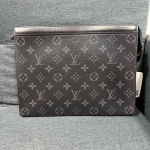 [Kasutatud] Louis Vuitton Pochette Voyage MM 'Must Monogram Eclipse L&otilde;uend' - V&auml;ga Hea #10X19O2 ONE SIZE