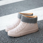 Veekindlad PVC l&otilde;uendist kingad naiste platvormid pahkluu vihmasaapad Mood v&auml;listingimustes kasutatavad vihmajalatsid Naiste libisemiskindlad pluss puuvillased silikoonsaapad 38