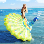 Uus Peacock Float suur veega t&auml;ispuhutav loomam&auml;nguasjakinnitus v&auml;liveelakkitool ujuvvoodiga ujumisr&otilde;ngas 193*163*94cm