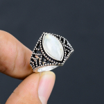 Natural Rainbow Moonstone Gemstone 925 Sterling Silver Gift Ring Size 9 m4g83