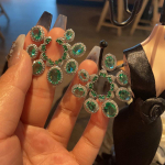 Elegantne K&otilde;rgekvaliteediline &Uuml;mar N&ouml;&ouml;p-k&otilde;rvar&otilde;ngas Suured Lillek&otilde;rvar&otilde;ngad Rubiin Mikropaigutusega Ehted Trend roheline