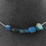 Pierres et Min&eacute;raux. Collier 5 perles Apatite bleu du Br&eacute;sil. Chaine en acier inoxydable Collier femmes, hommes. Taille personnalis