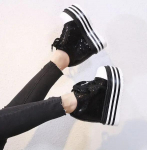 Mood 2025 Uus Naiste Kevadised Kiiluga Saapad PU Nahast Harajuku Kingad V&auml;rvilised S&auml;delevad Talvised Pahkluusaapad 14CM K&otilde;rge Kontsaga Platvormtossud 34