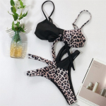 Splicing Bikiinid Naiste ujumisriided Naiste ujumistrikoo Bikiinikomplekt Keskmise v&ouml;&ouml;kohaga supleja as&uuml;mmeetriline supelkost&uuml;&uuml;m S leopard/must