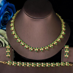 CMM luksuslikud 3 tk kuupmeetrist tsirkooniumoksiidist Dubai kullav&auml;rvi lehtedest k&otilde;rvar&otilde;ngad kaelakee k&auml;ev&otilde;ru komplektid valge